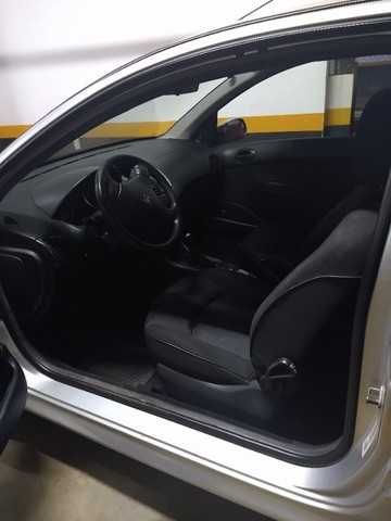 VENDO CARRO