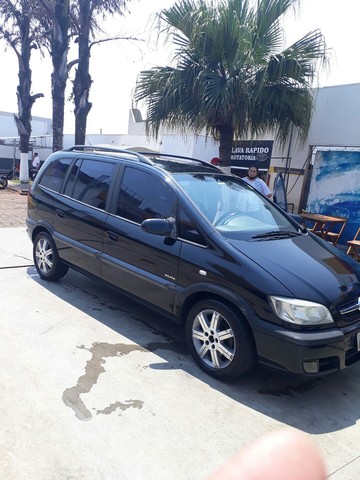 VENDO OU TROCO ZAFIRA 2012 COMPLETA 
