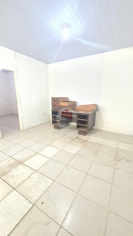 Excelente ponto comercial com 7 lojas para aluguel na Kalilandia REF: 6675