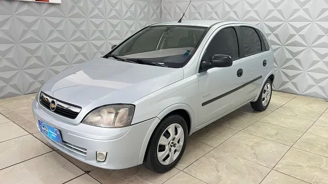 Comprar Hatch Chevrolet Corsa Hatch 1.4 4P Maxx Flex Cinza 2012 em Santa  Bárbara d'Oeste-SP