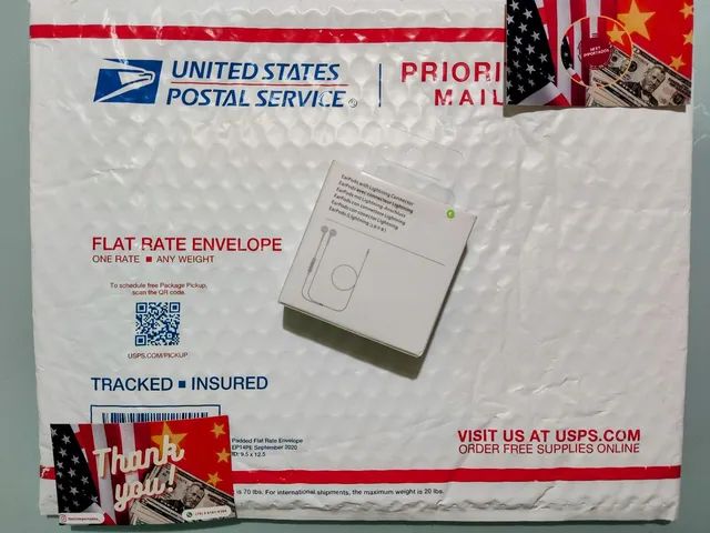 Apple Earpods Com Conector Lightning - Branco - NEXT IMPORTADOS - Foto 2