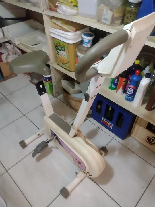 Bicicleta ergométrica usada