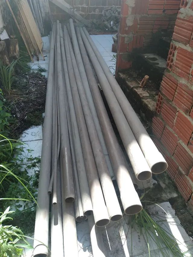 VENDO TUBOS DE ÁGUA 