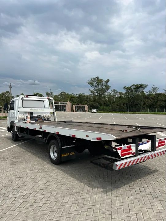  Volkswagen 8.160 - Plataforma - 2015 - Foto 4