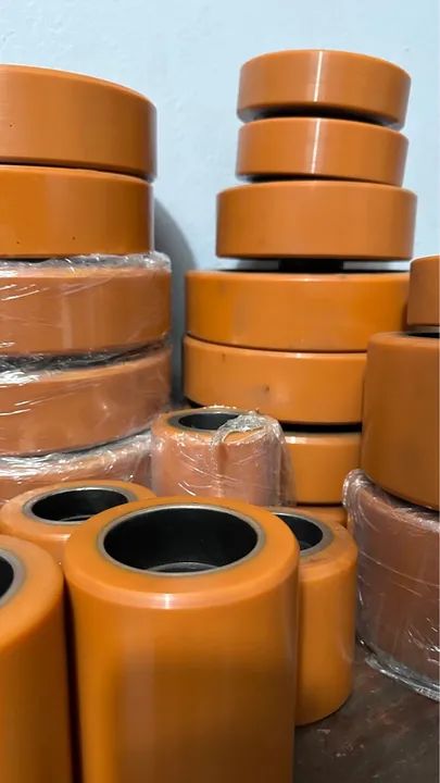 Rodas de Empilhadeiras e Paleteiras sob medida - Foto 2