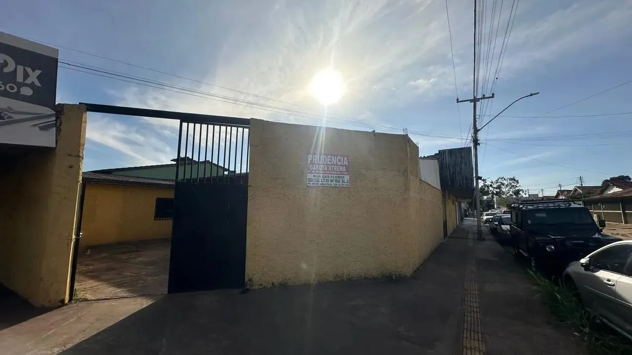 Galpão para aluguel com 465 metros quadrados em Parque Oeste Industrial - Goiânia - GO