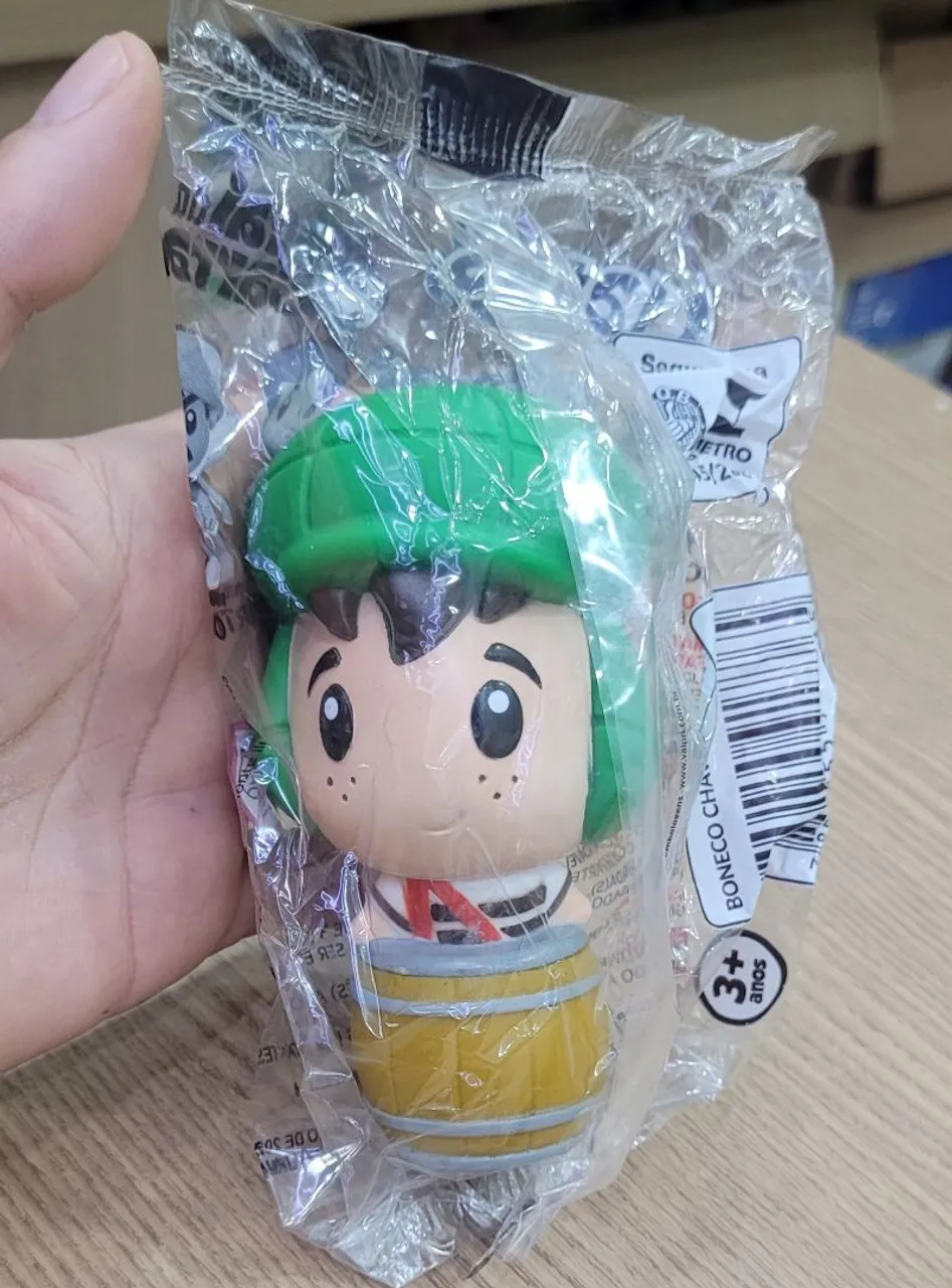 Boneco Lacrado Chaves No barril Coleção Açaí da Barra-Lider Brinquedos