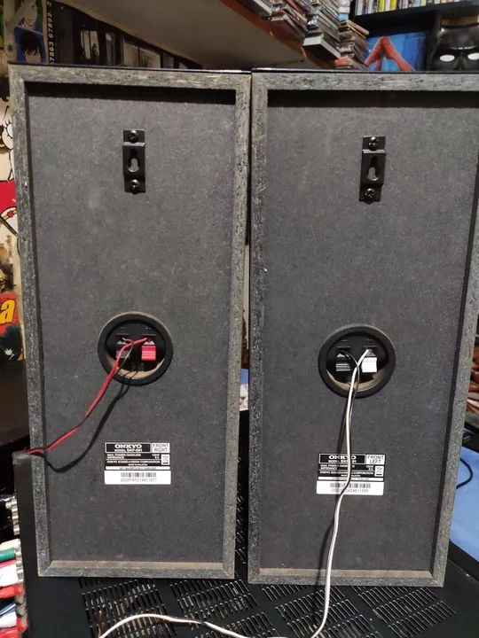 Par de Caixas Onkyo SKF 591  em ótimo estado - Foto 5