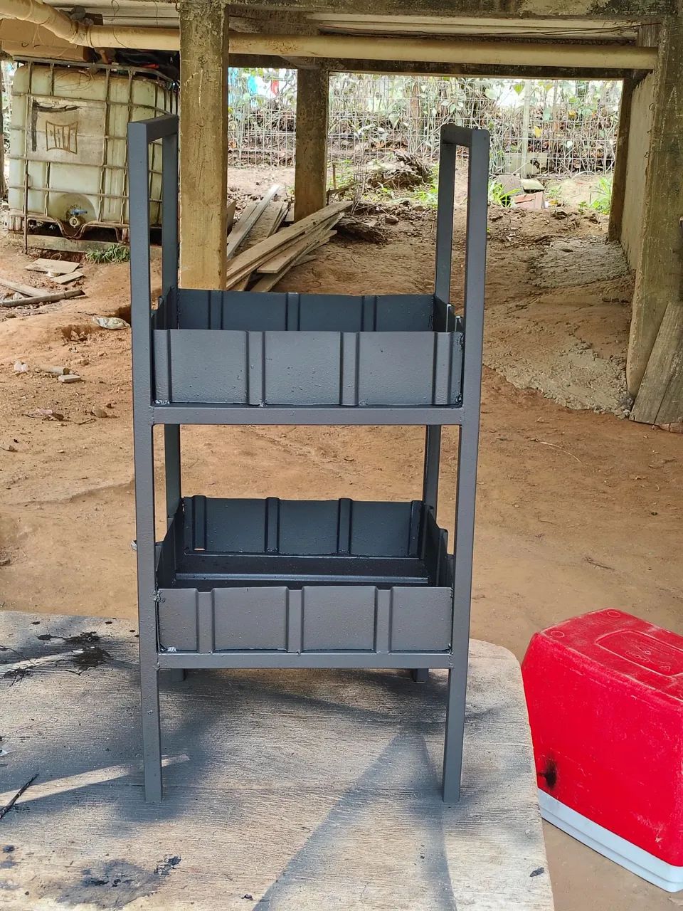 Vendo móveis em metalon 