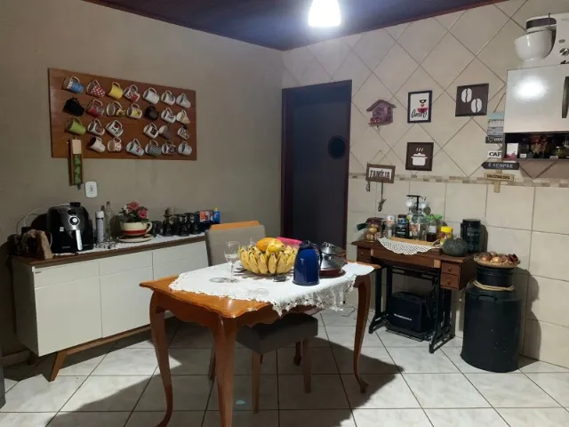 Casa em Ilha dos Pombos / Light - Carmo/RJ