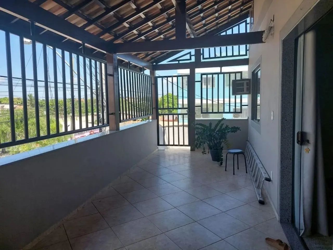 Casa com Kitnets e Ponto Comercial à Venda em Guarus  Oportunidade para Morar e Investir! - Foto 2