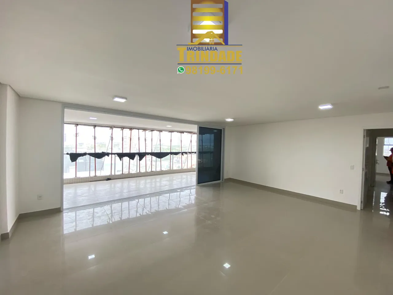 Al Mare ,Apartamento de Luxo No Calhau ,Construçao ,4 Suites ,Nascente