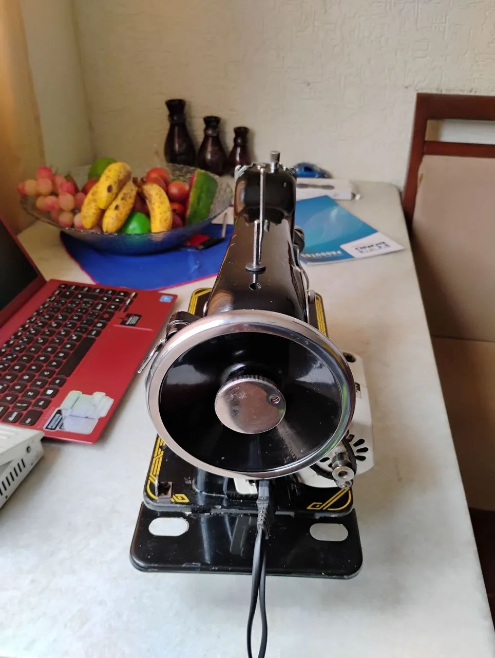 Máquina de Costura Vigorelli antiga - Foto 3