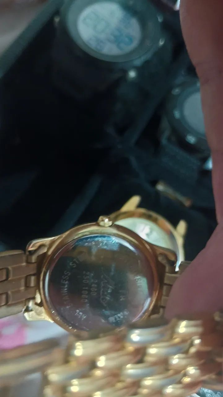 Relógio Mido Dourado Feminino - Elegância no Seu Pulso - Foto 2