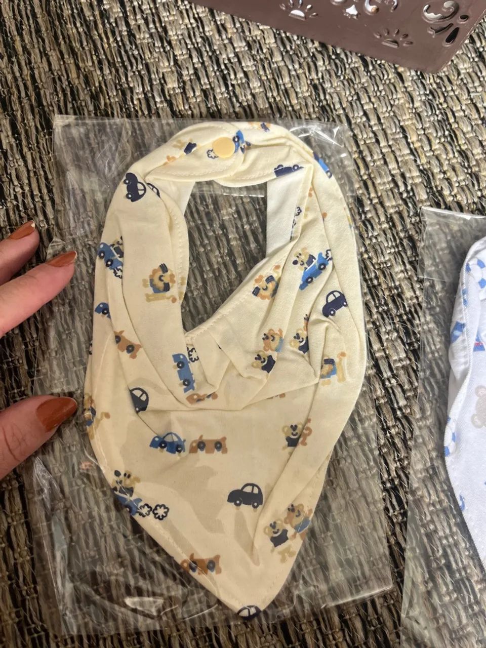 Babadores de Bebê - kit com 5 peças  - Foto 2