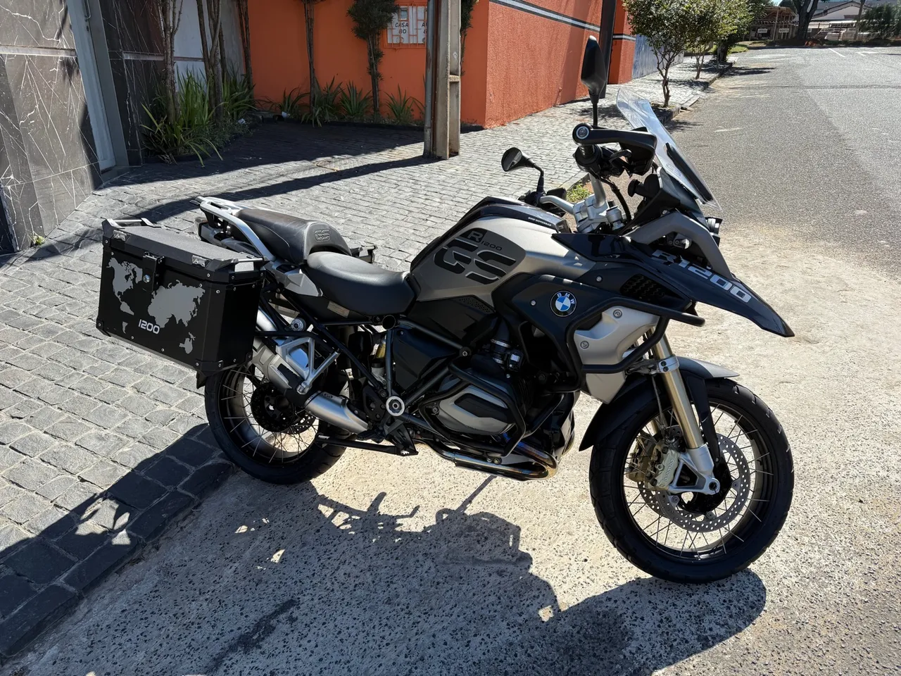 1200 exclusive 2018 revisada