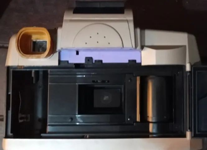 Máquina fotográfica Canon modelo EOS 500N - Foto 3