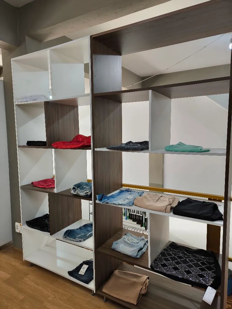 Móveis MDF para loja de roupas ou closet  - Foto 4