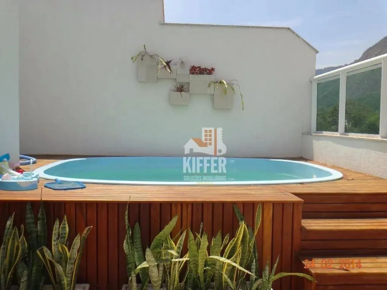 Imobiliária Kiffer Ferreira anuncia: Coberura duplex, 2 banheiros, 2 suítes, 01 quarto, cl - Foto 2