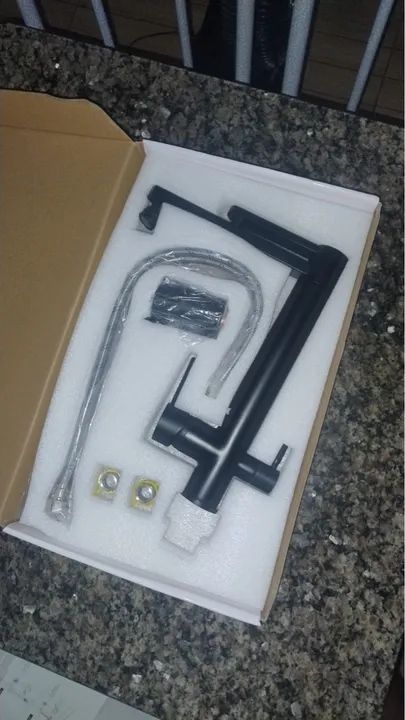 Torneira de Cozinha Preta - Nova