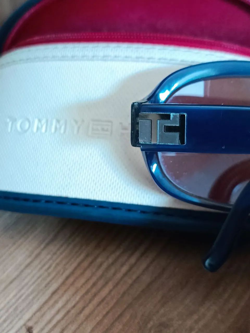 Óculos de Sol Tommy Hilfiger Original Italy - Foto 3