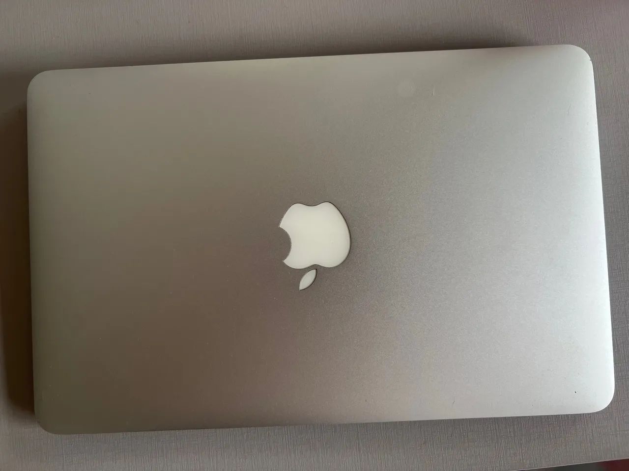 MacBook Air 2011 Core I5 4G