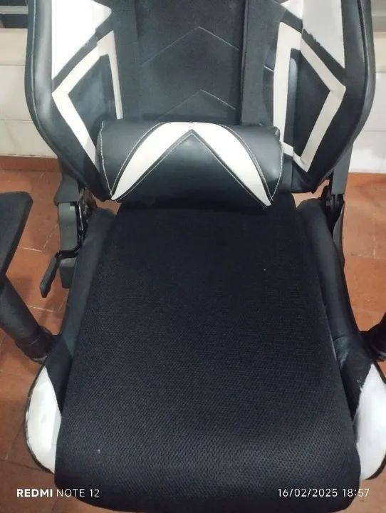   Duas Cadeiras gamer  - Foto 4