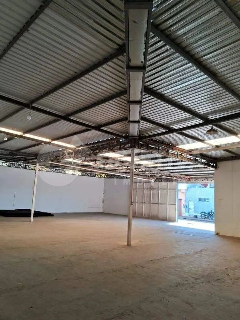 Galpão à venda, 1 quarto, 1 suíte, MORUMBI - UBERLANDIA/MG - Foto 3