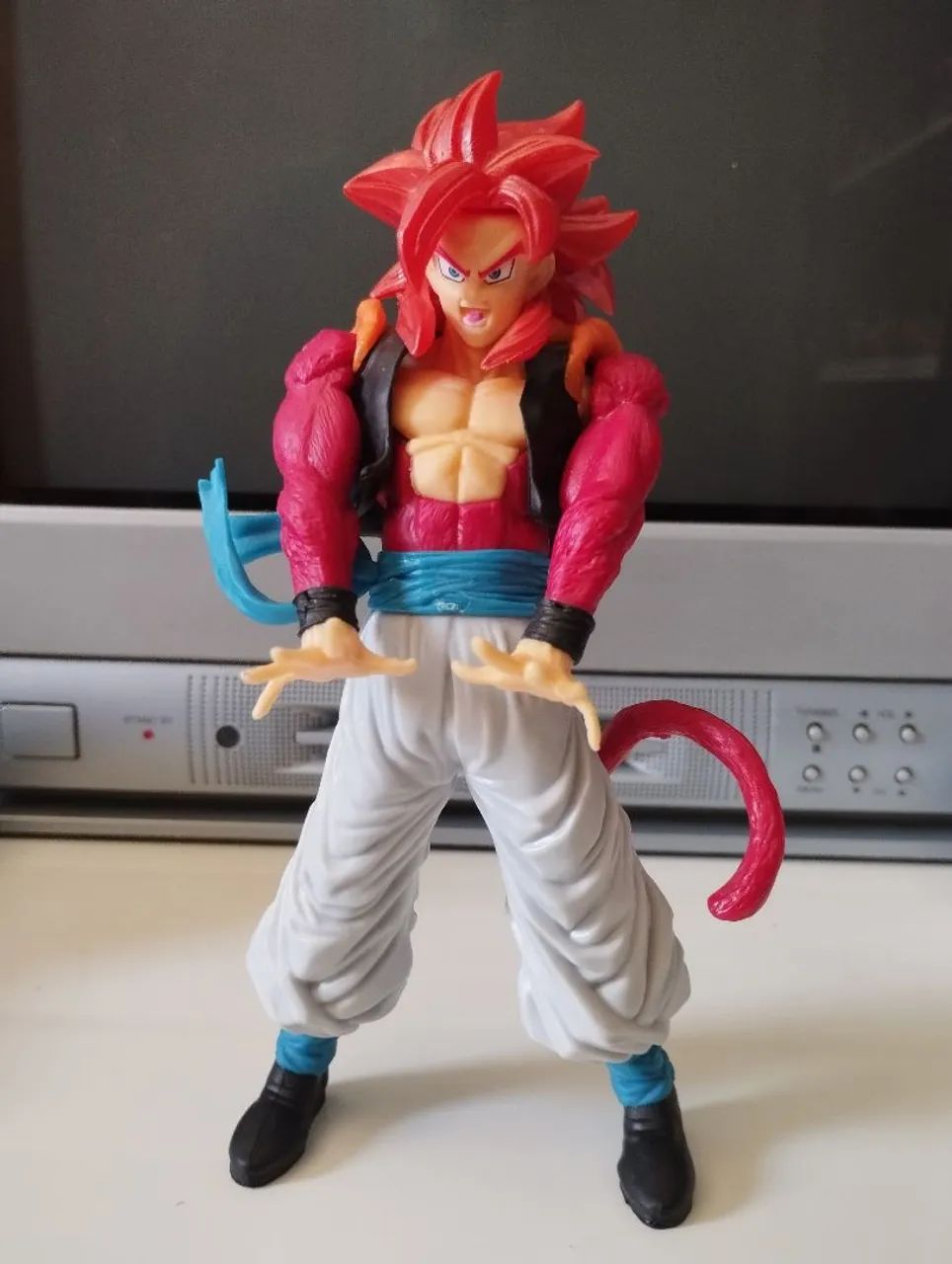 Boneco Arte figure Gogeta 