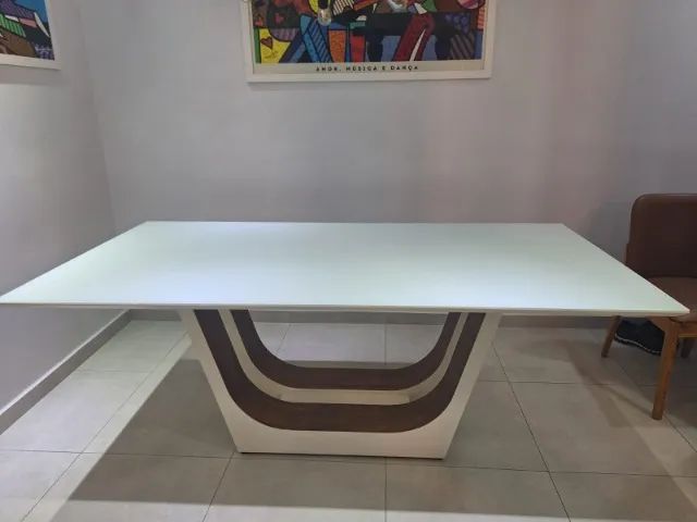 Vendo mesa de jantar branca