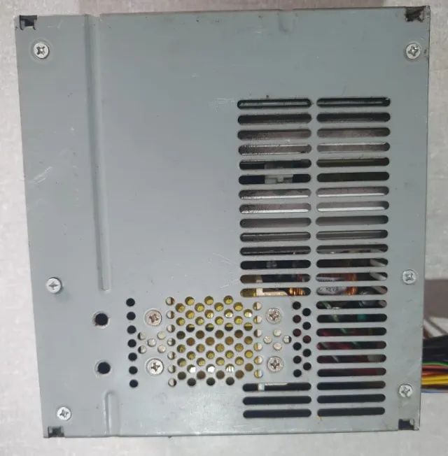 Fonte HP para PC 300W - Foto 4