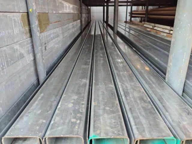 Viga u / Perfil u / Vigas de ferro / Terças de ferro / Estrutura Metálica - Foto 2