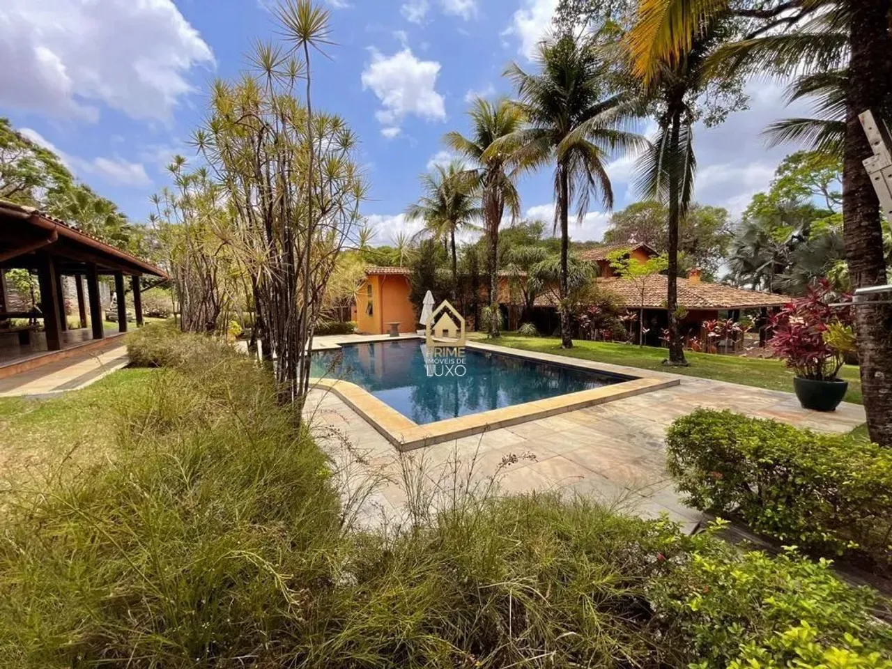 Casa à venda em Lagoa Santa, Acácias, com 6 quartos, com 900 m²