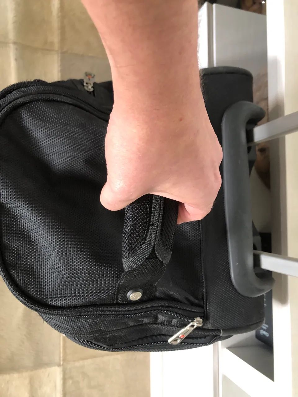 Mala bolsa original Swissgear com rodinhas  - Foto 3