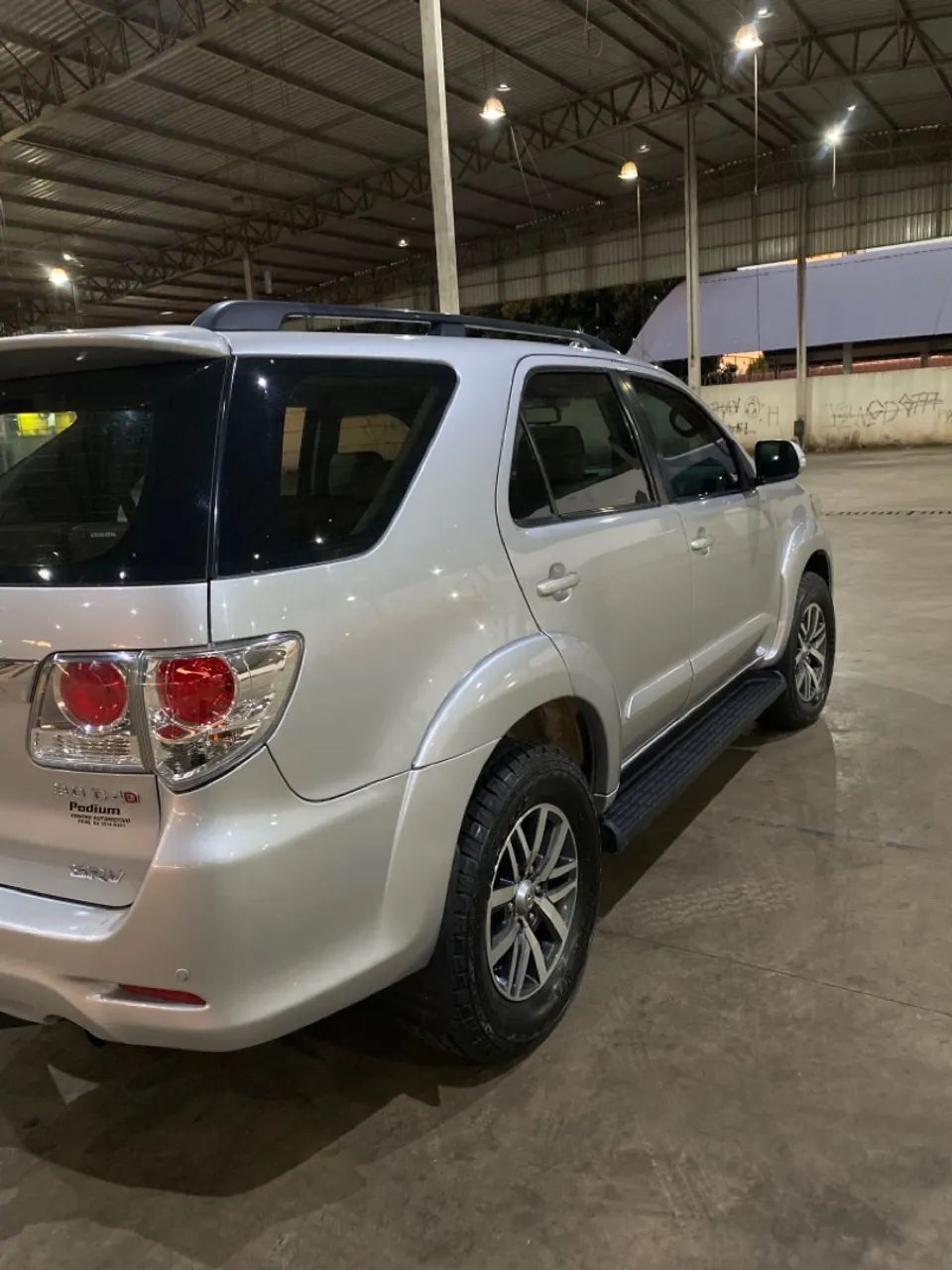 HILUX SW4 DIESEL 4x4 AUTOMATICA 2012/12  - Foto 3