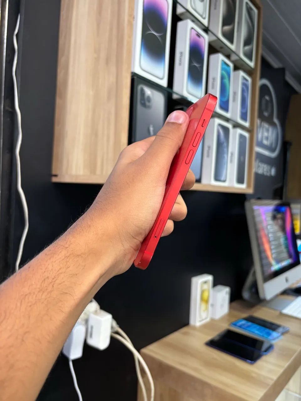 iPhone 12 64 gb vermelho  - Foto 3