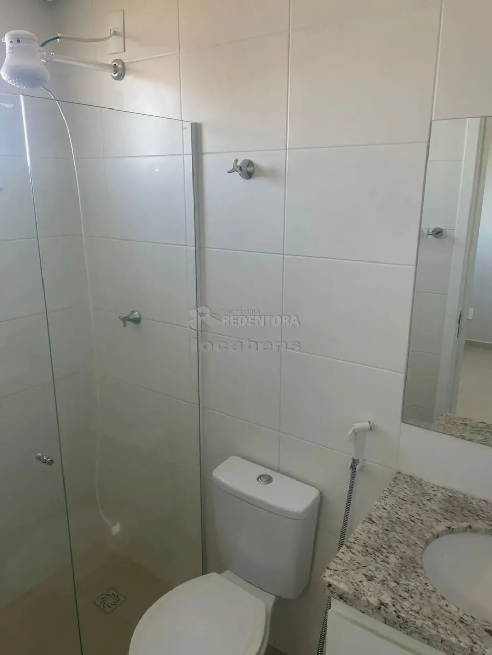 Vila Italia - Apartamento com 02 dormitórios e 01 vaga de garagem coberta