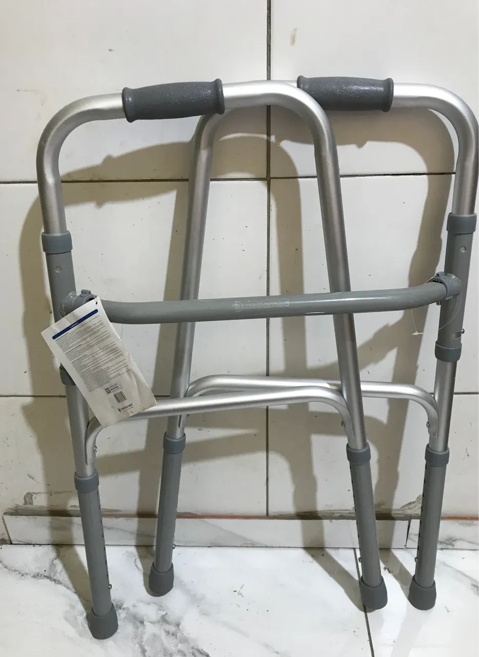 Andador64330447865858121