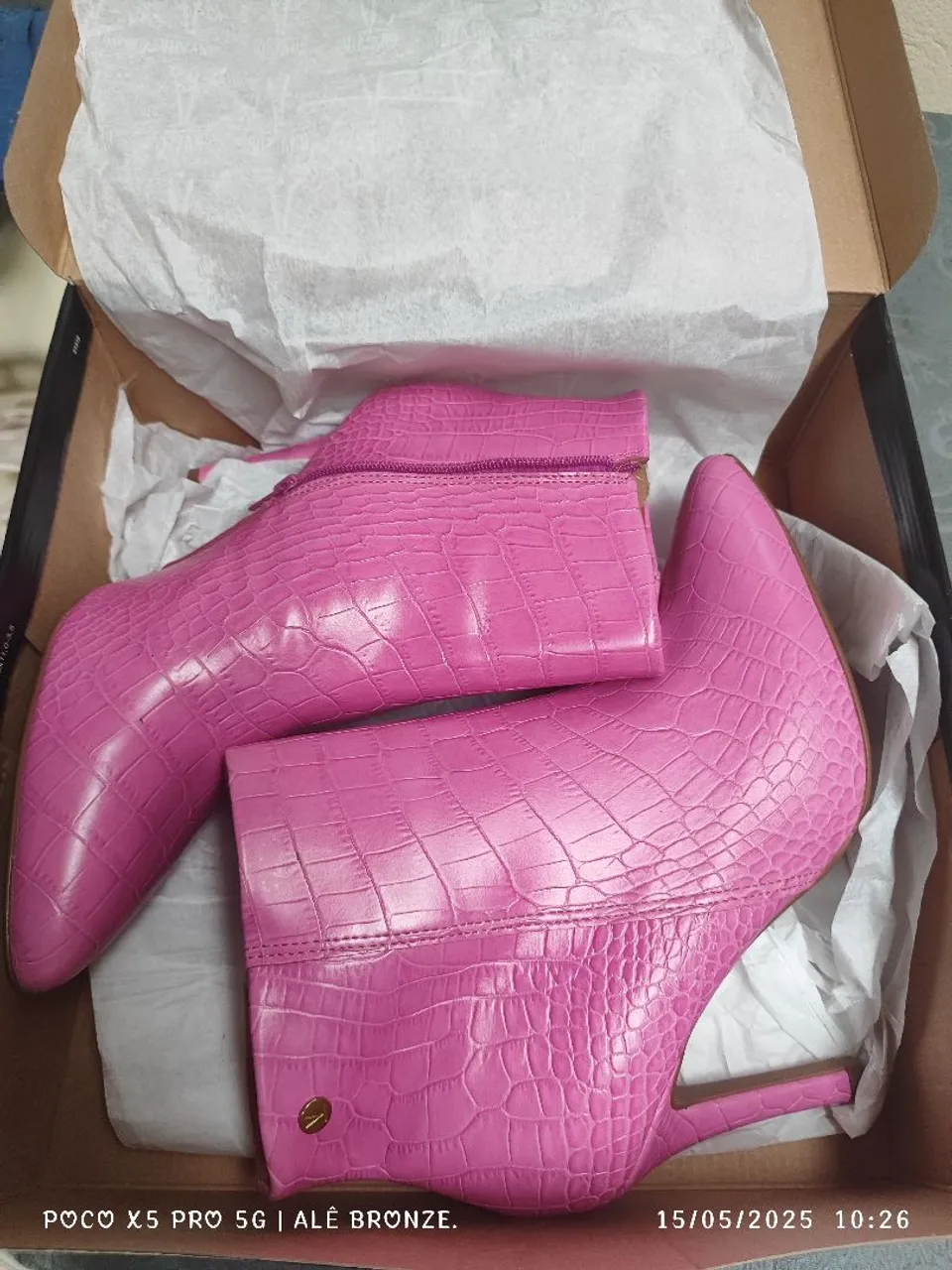 Botas de salto alto rosa