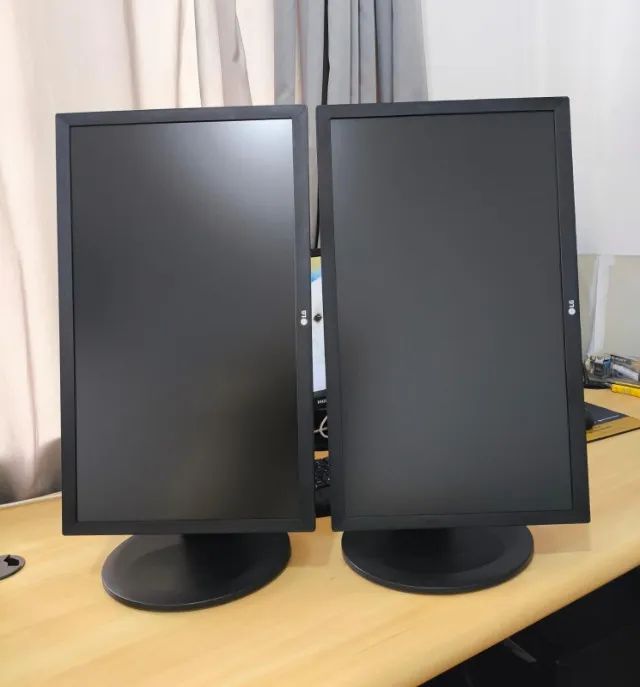 Monitor Full HD Led vira na vertical e horizontal regulagem de altura - Foto 5