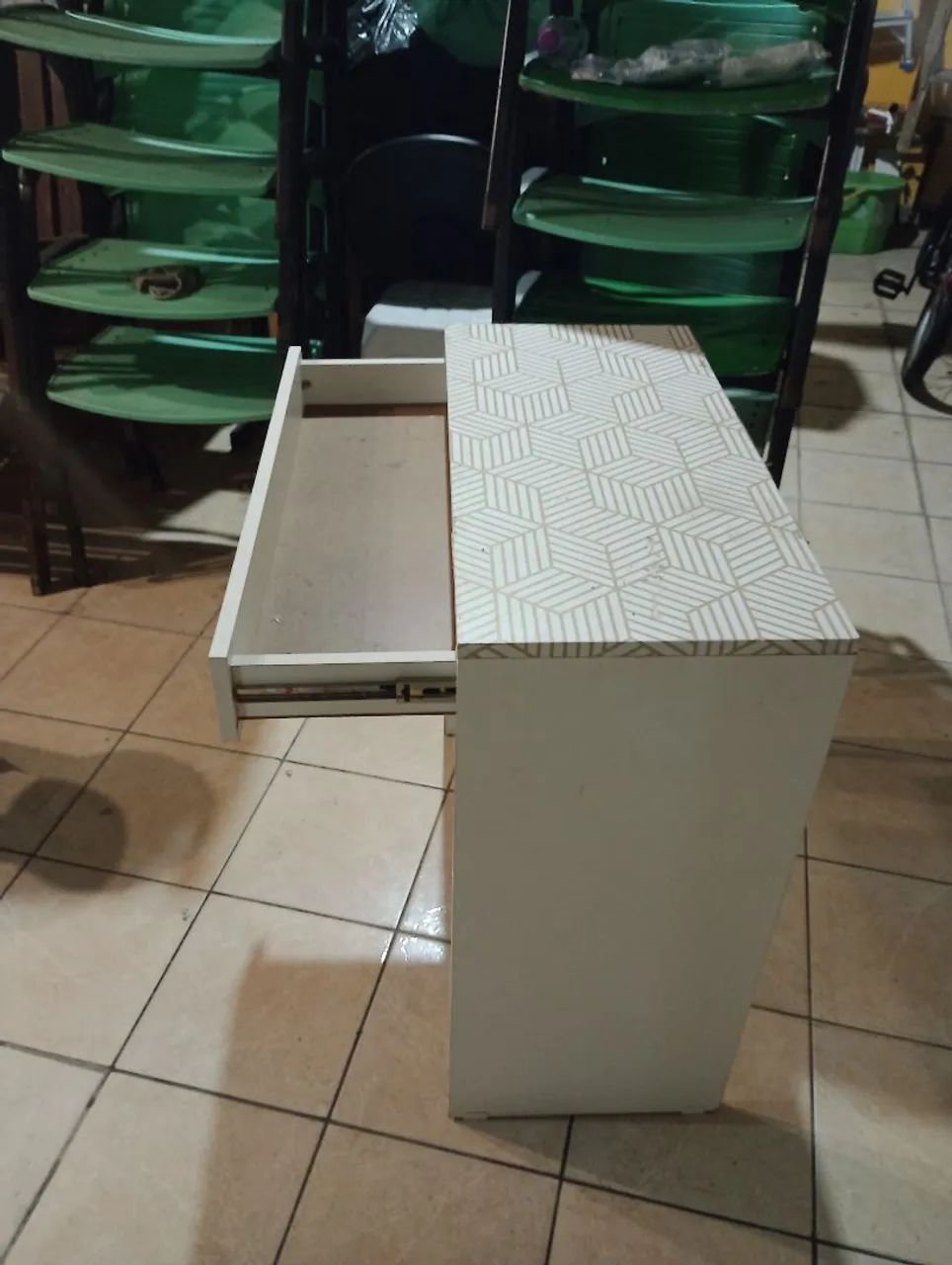 ESCRIVANINHA BRANCA COM GAVETA 64573995445505122