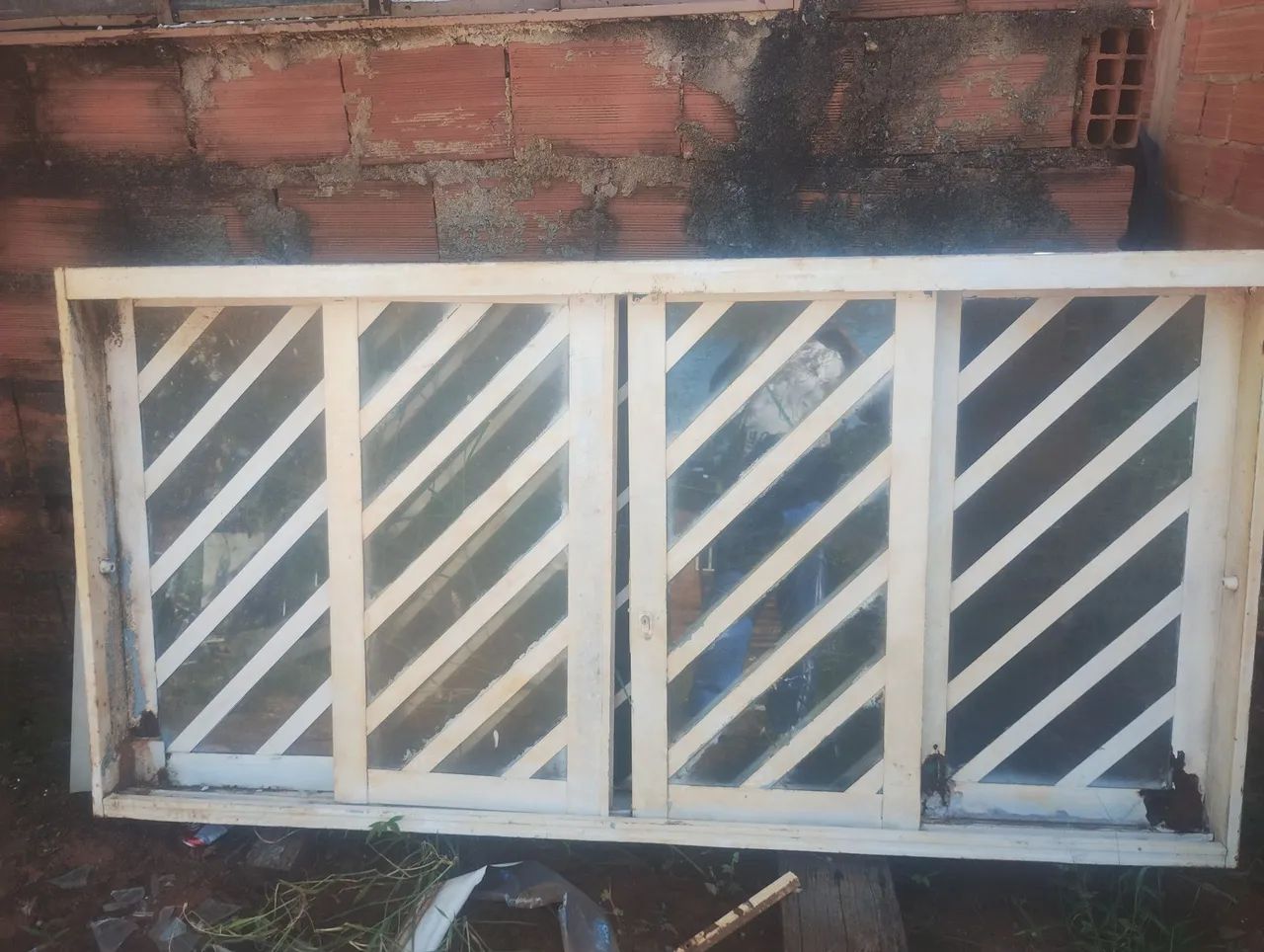 Janelas de metal  com vidro  resistente forte sassazaki - Foto 4