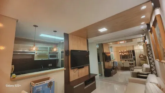 RESERVA DAS PRAIAS. ANDAR ALTO, NASCENTE, MOBILIADO 100%, FINO ACABAMENTO, 02 QTOS SENDO
