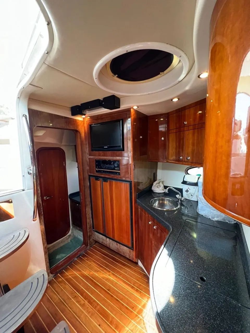 Lancha Regal 40 pes  - Foto 4