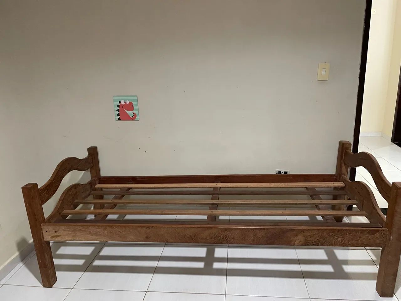 Cama de madeira maciça - Foto 2