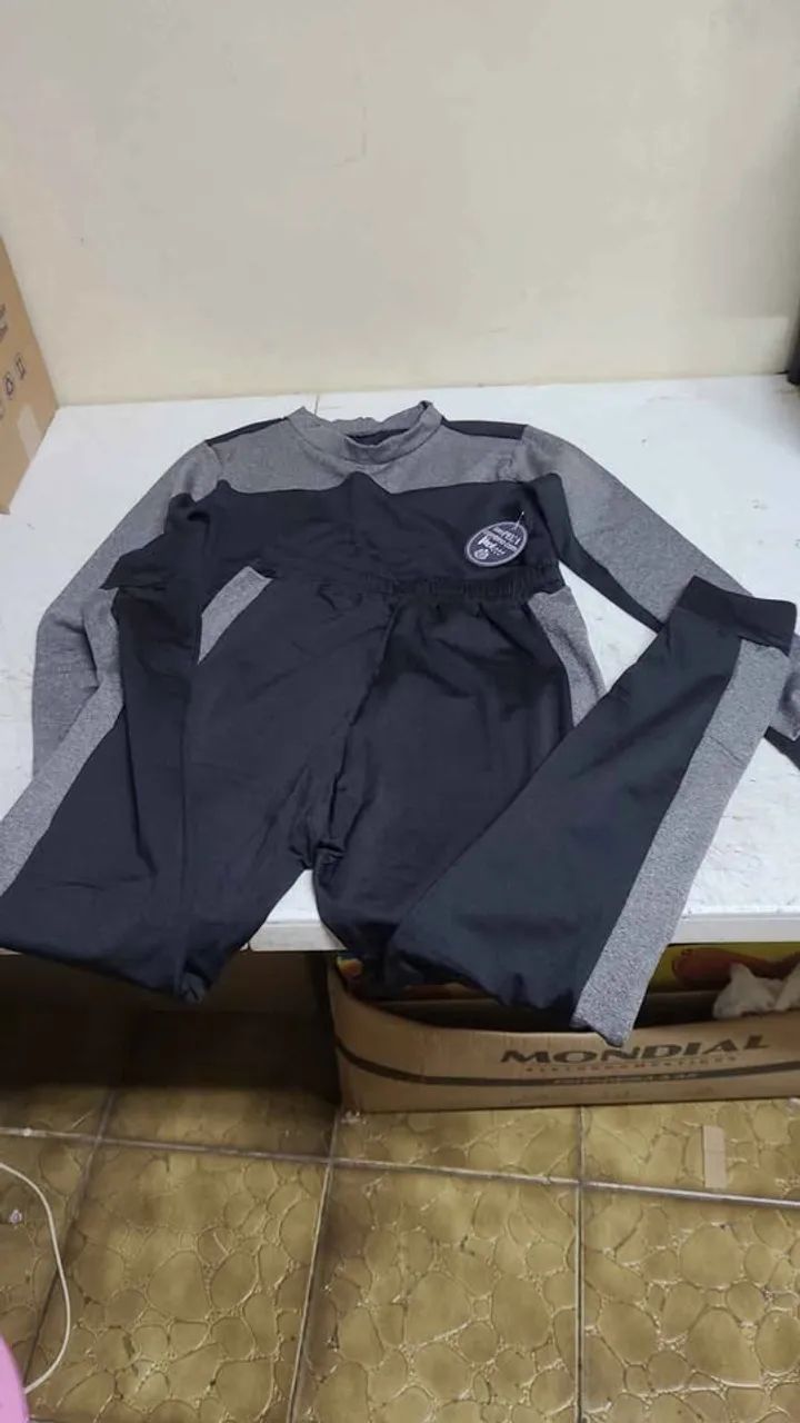 Moletom Feminino Felpado - Conforto e Estilo em Cinza ou Preto (P/M)