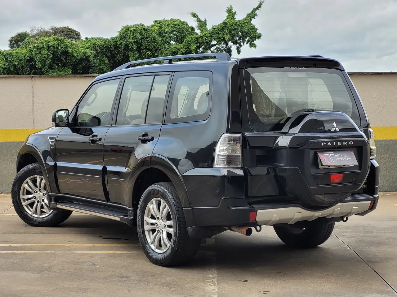 Pajero Full 2015 HPE 3.8 V6 250CV - Foto 2