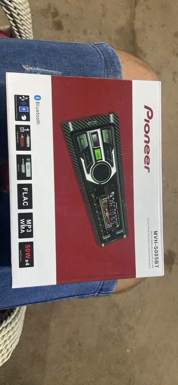 Som automotivo Pioneer MVH-S005BT 50W x4 Bluetooth