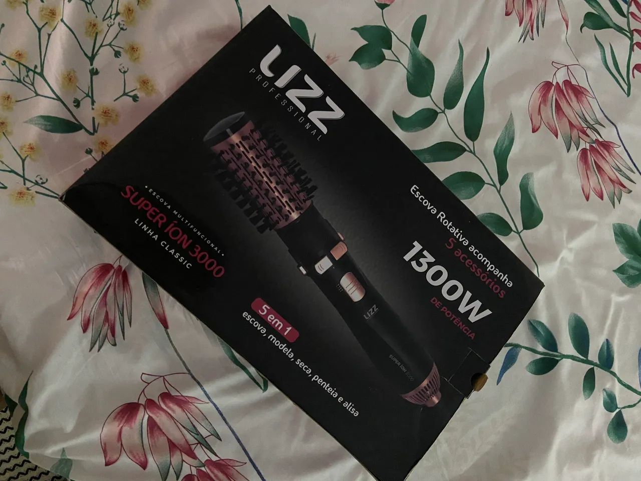 Escova rotativa Lizz Profissional acompanha 5 acessórios 1300w de potência 