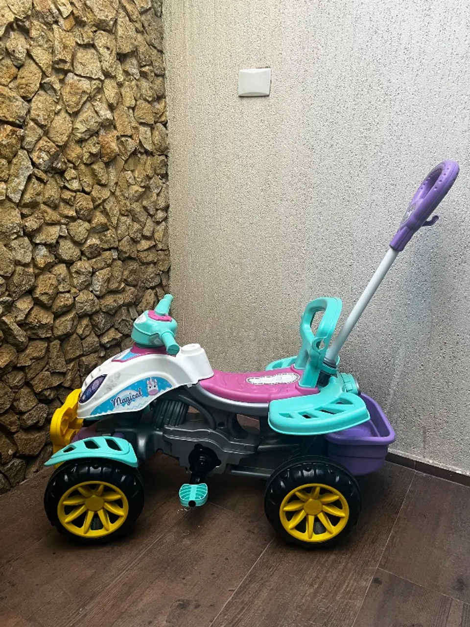 Quadriciclo infantil